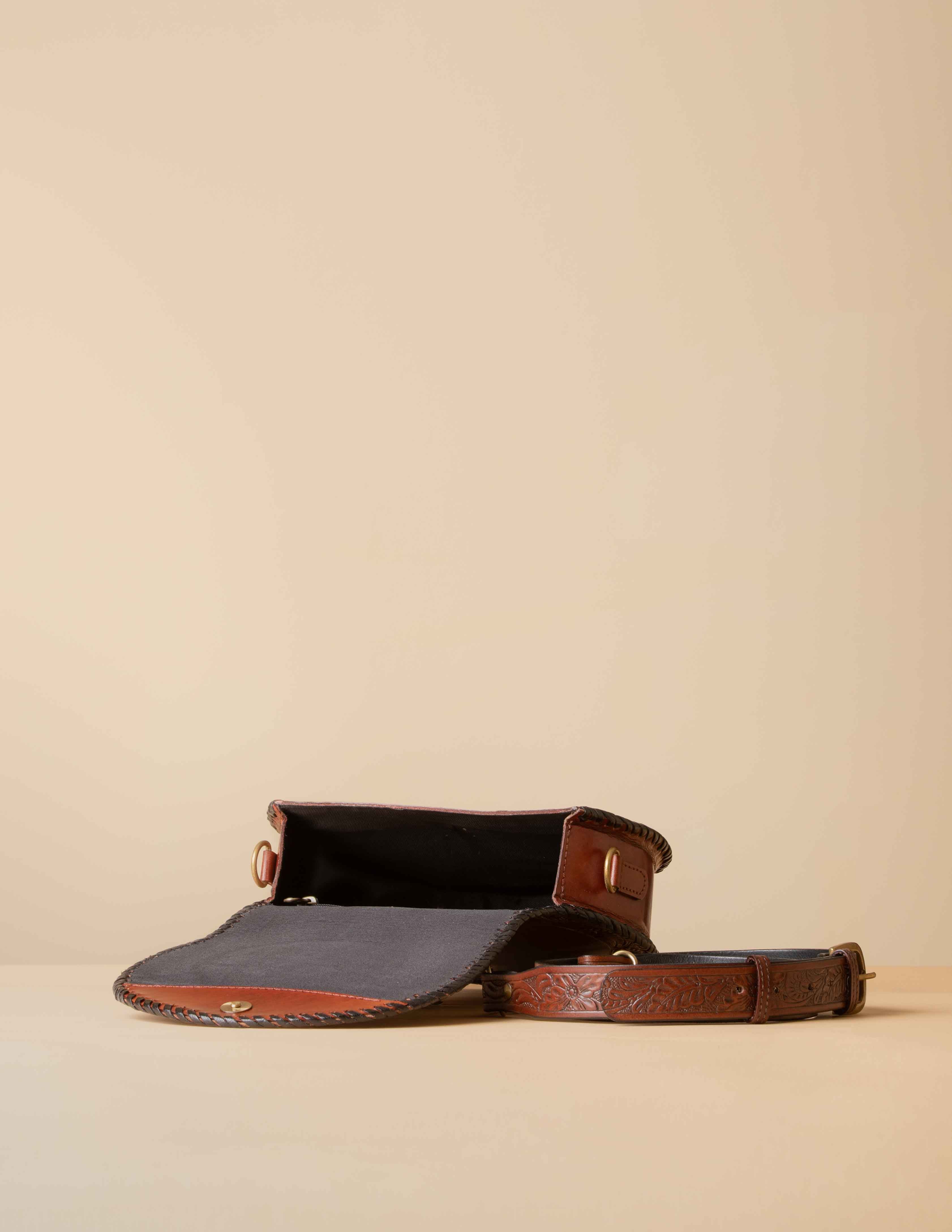 Neerja Crossbody | Chestnut Burnish