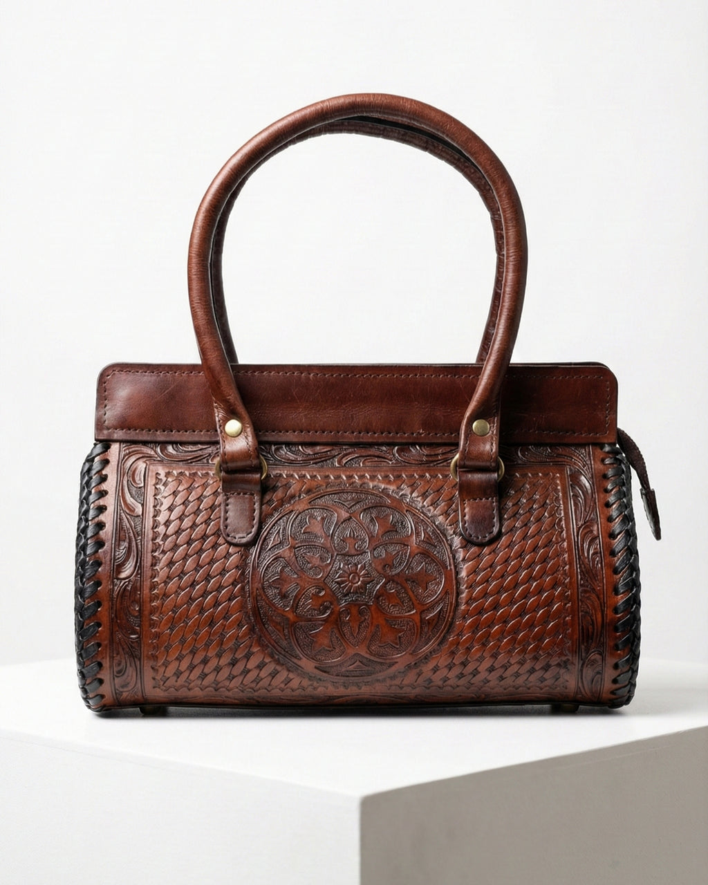 Arunya Satchel | Midnight Noir