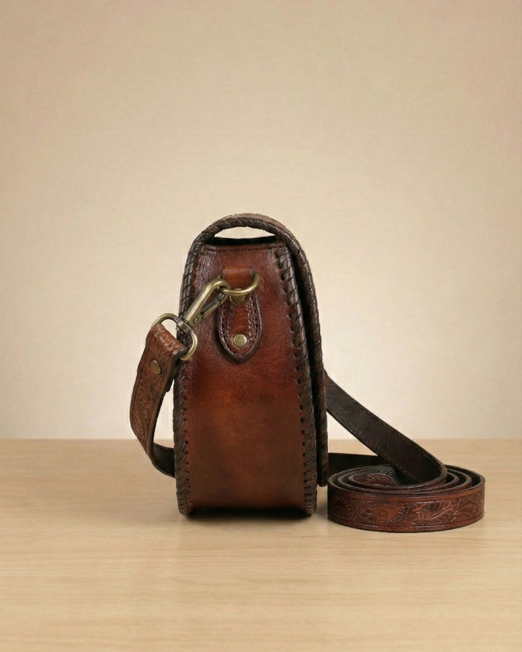 Neerja Crossbody | Chestnut Burnish