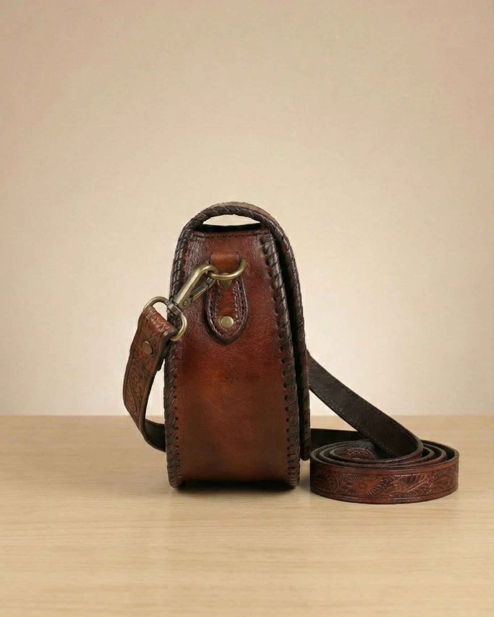 Neerja Crossbody | Chestnut Burnish
